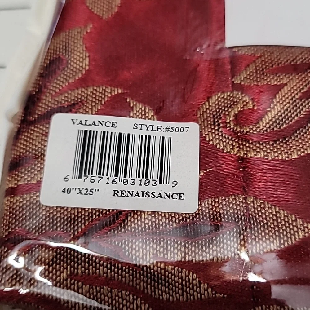 Quintessence Valance 1 Panel 40